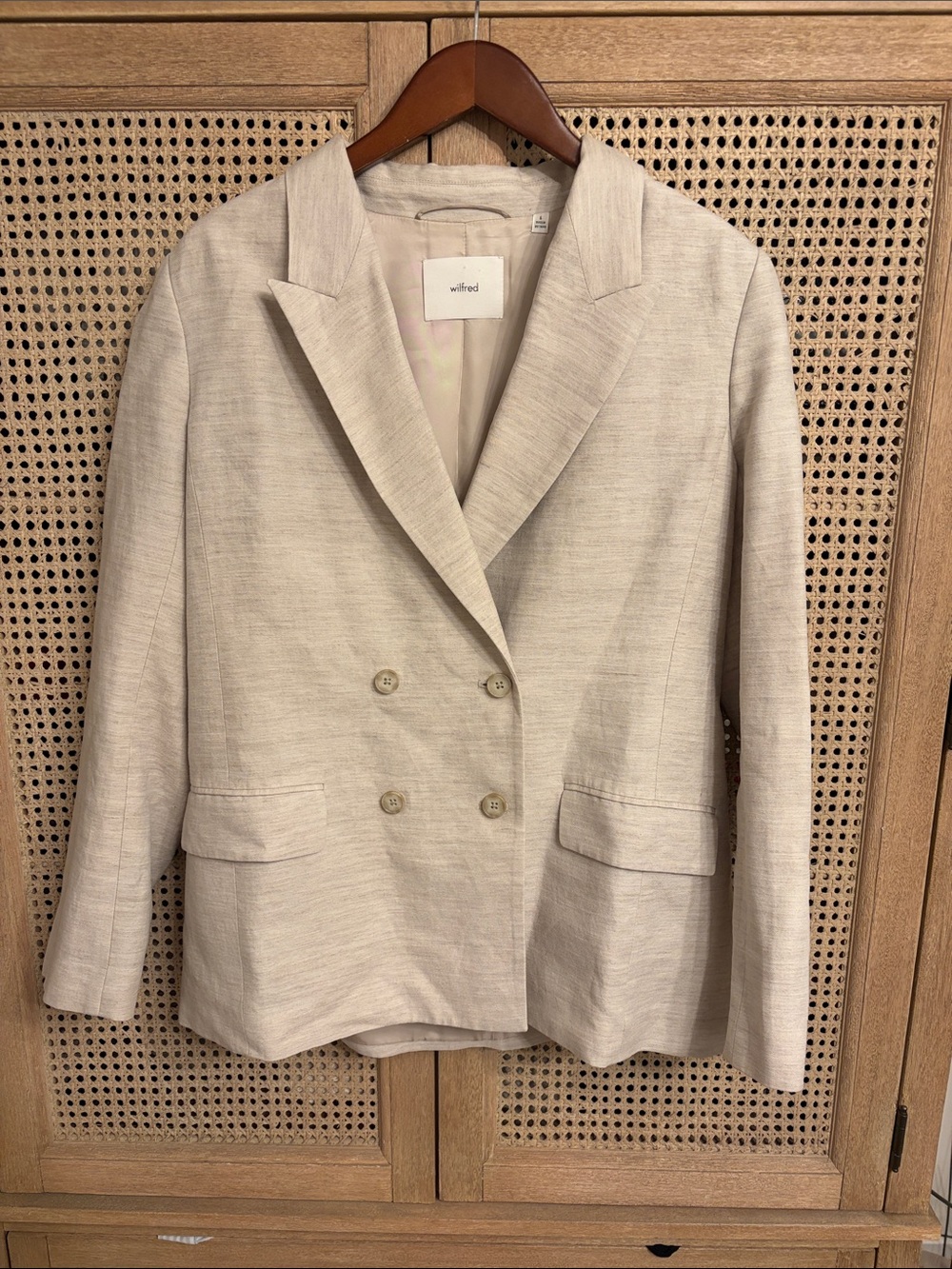 Aritzia Wilfred Double-Breasted Cream Linen Blazer Jacket